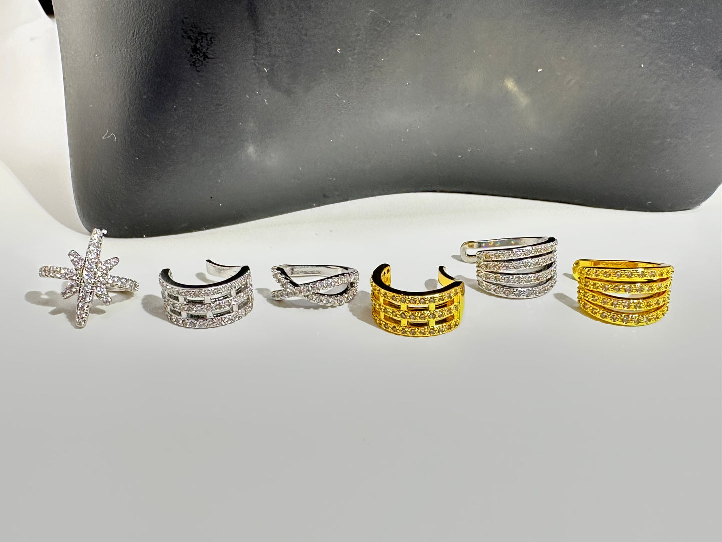 Ear Cuff, Silvery, E17