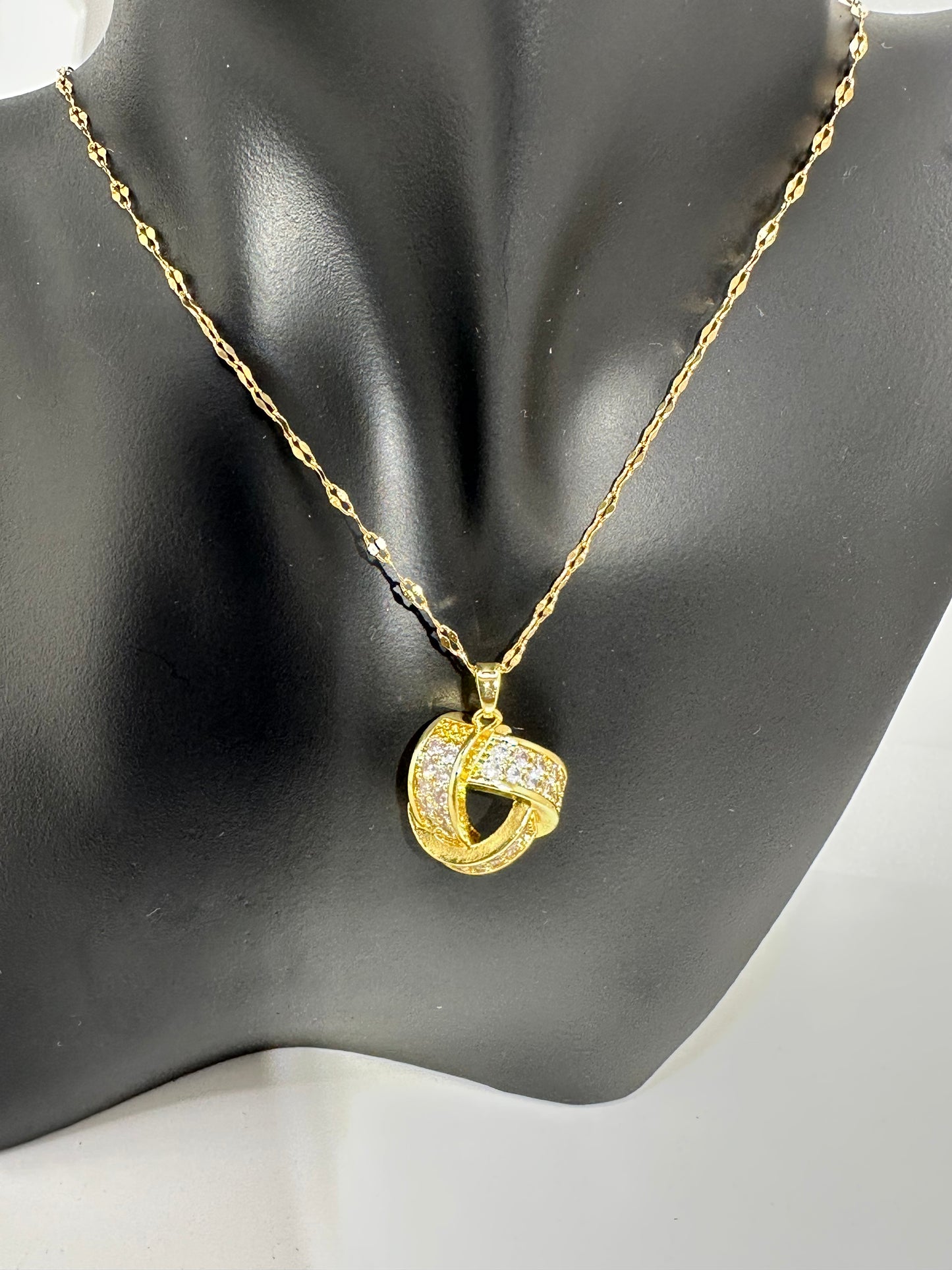 Knotted Necklace Set