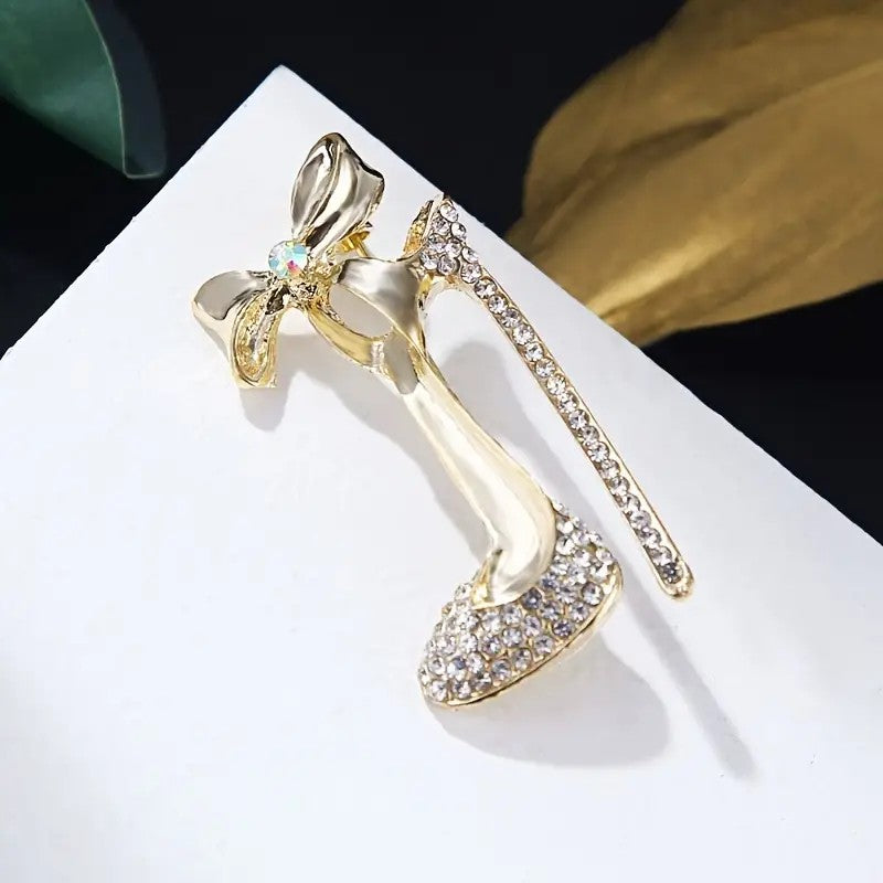 Bow High-Heeled Shoes Brooch