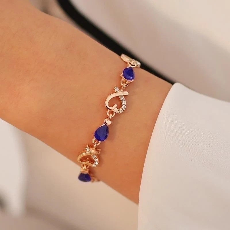 Love Openwork Flower Diamond Bracelet, Blue