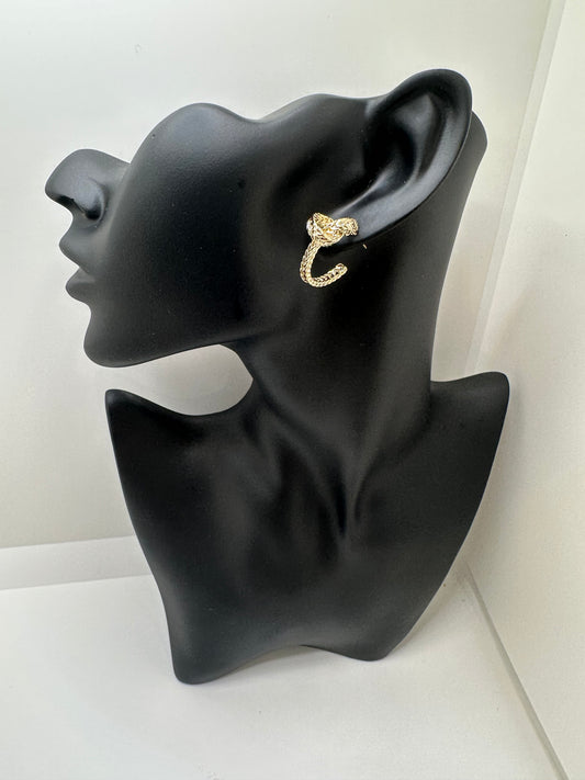 Twist Ear Stud Gold