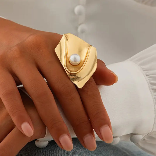 Retro Ring Pearl